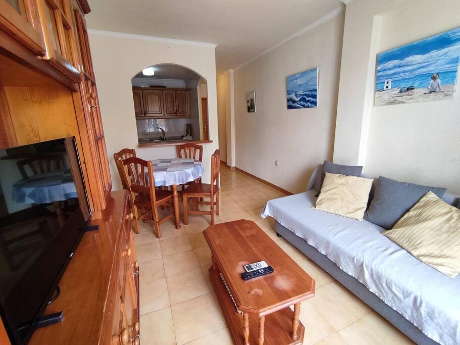 Apartamento Comodo A 300 Metros De La Playa サンタ・ポラ エクステリア 写真